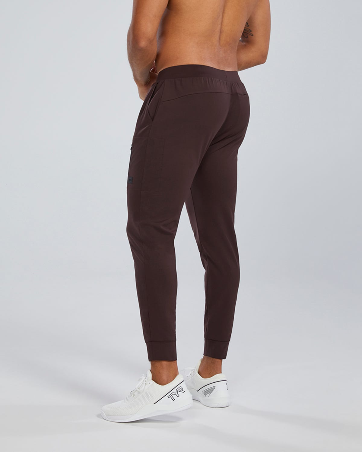 TYR Elevation Men's Tech Jogger - Solid