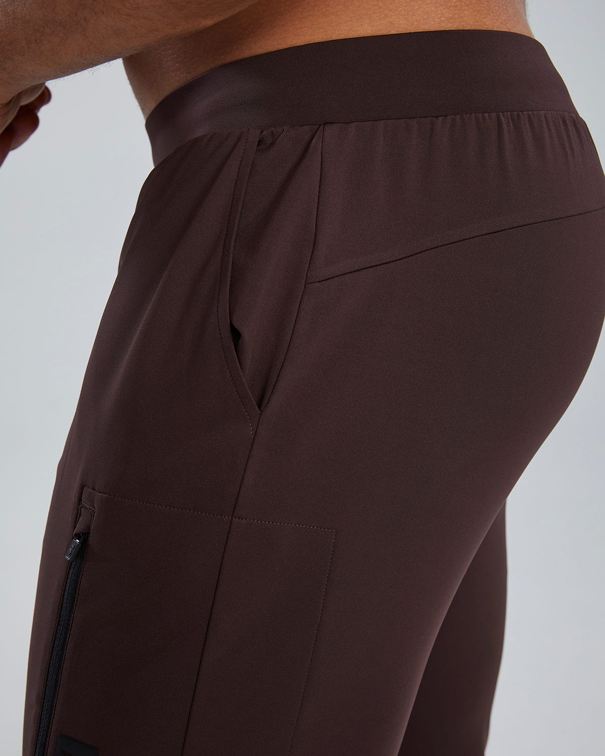 TYR Elevation Men's Tech Jogger - Solid